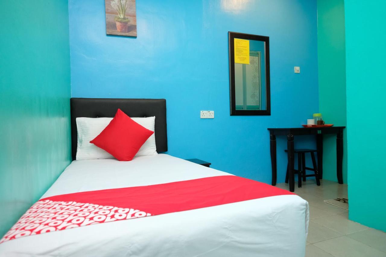 Oyo 603 Sri Padang Inn Куантан Экстерьер фото